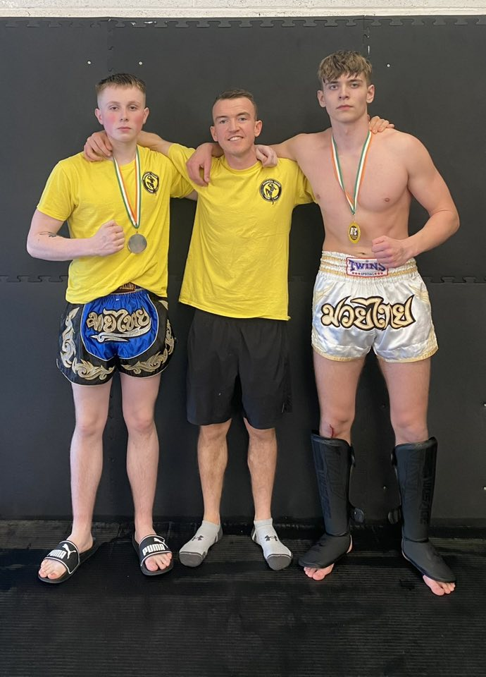 Teenagers training Muay Thai